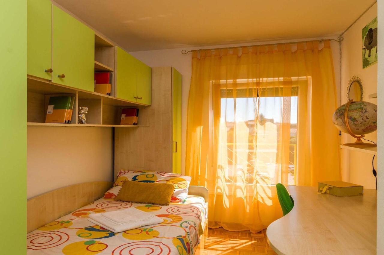 Apartment Many พูลา ภายนอก รูปภาพ