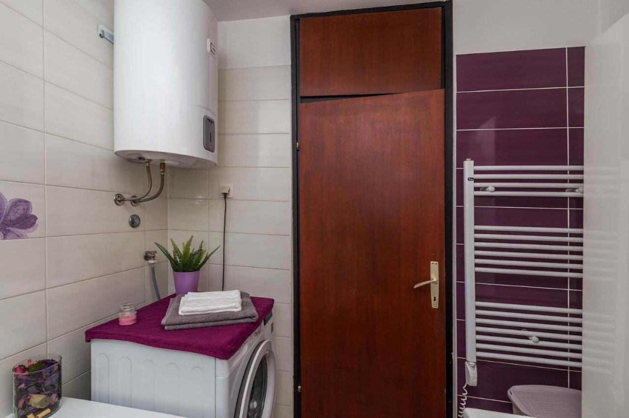 Apartment Many พูลา ภายนอก รูปภาพ