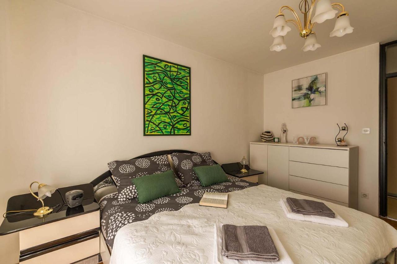 Apartment Many พูลา ภายนอก รูปภาพ