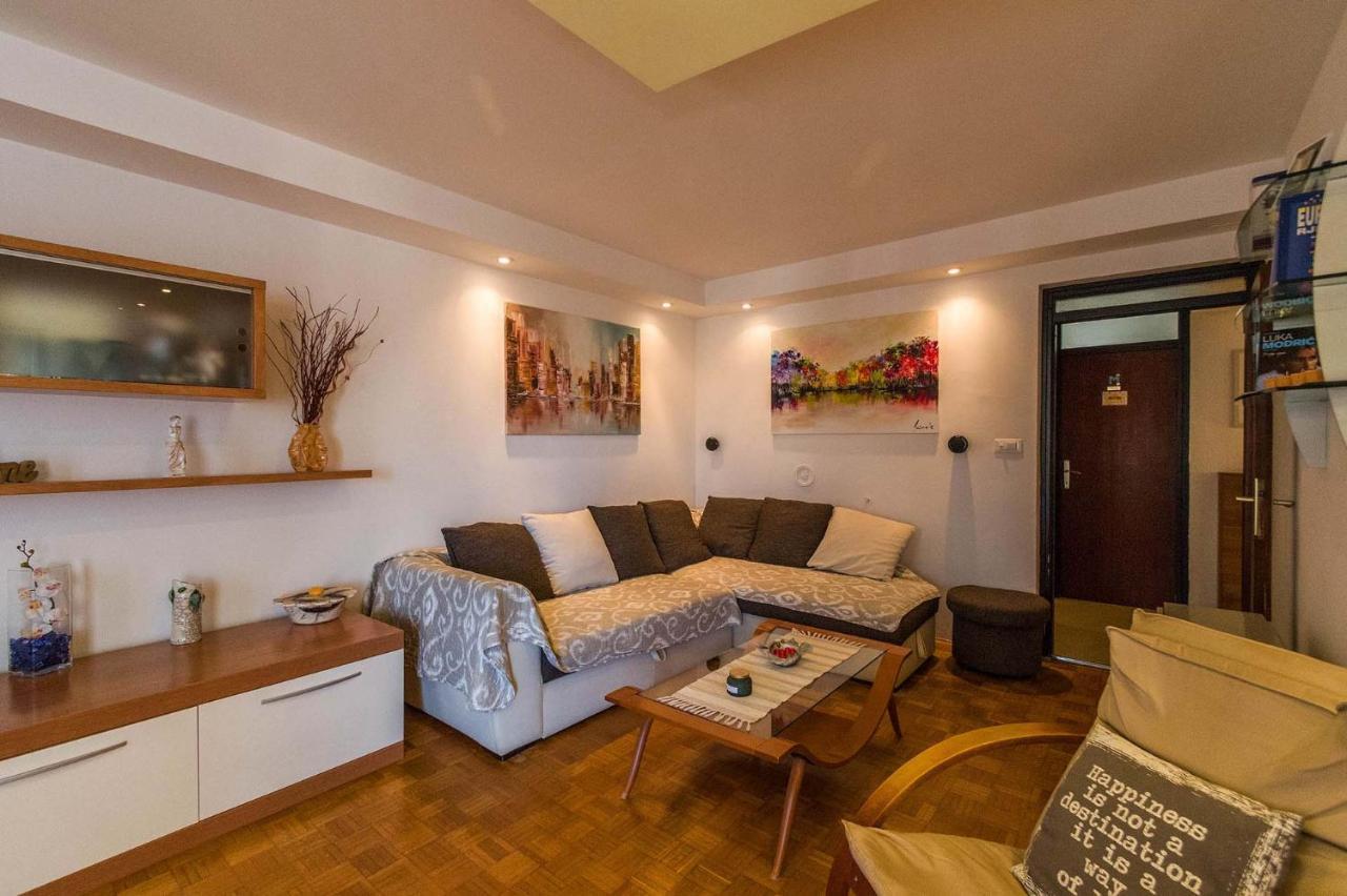 Apartment Many พูลา ภายนอก รูปภาพ